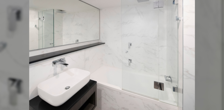 website-banner-mercure-bathrooms-5-3